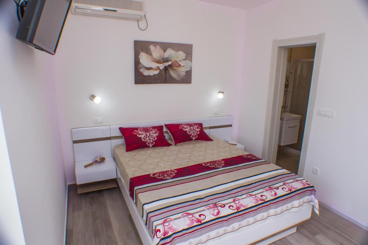 Dmm Apartments Tivat Kültér fotó