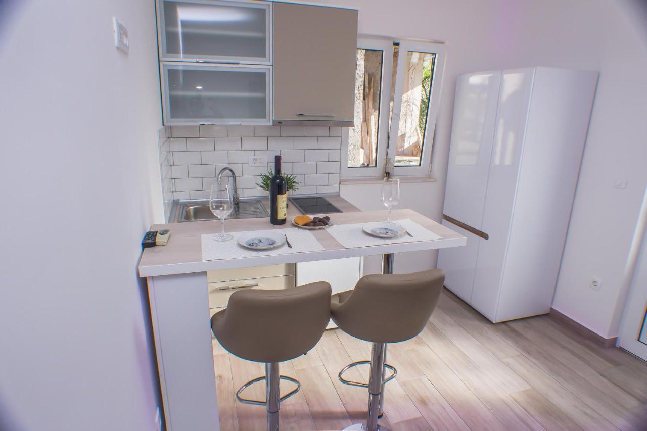 Dmm Apartments Tivat Kültér fotó