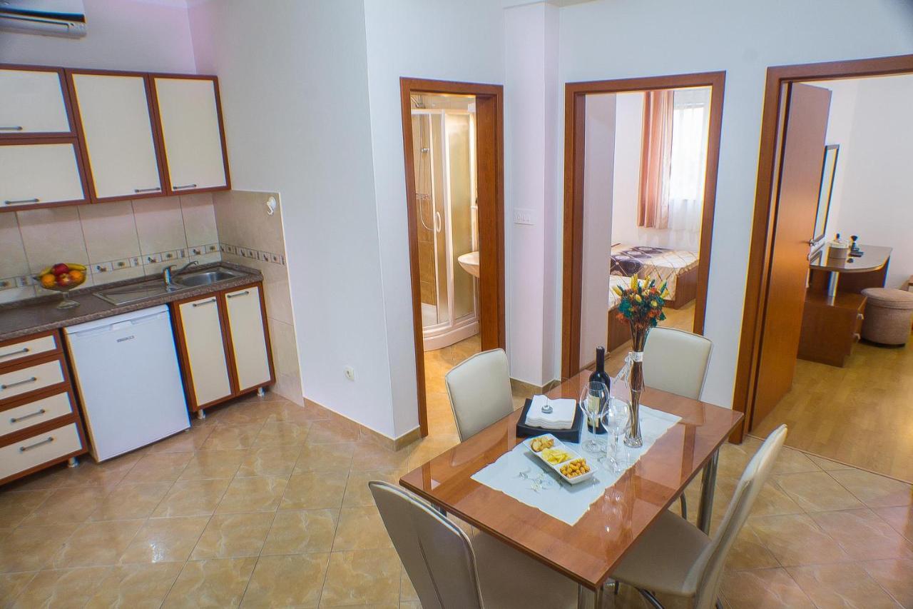 Dmm Apartments Tivat Kültér fotó